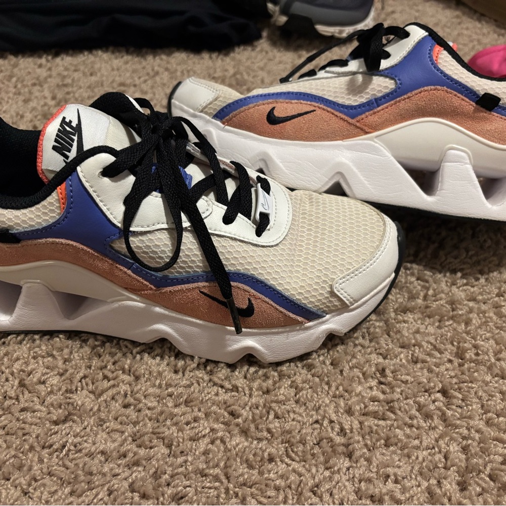 Nike RZY 365